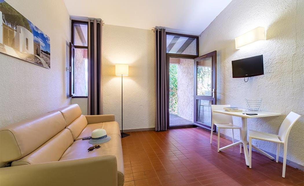 Belambra Clubs La Colle-Sur-Loup - Les Terrasses De Saint-Paul De Vence酒店 客房 照片